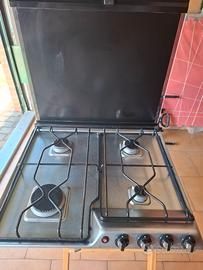 Piano cottura 4 fuochi Ariston