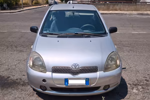 Toyota Yaris 1.3 benzina Sol (86 CV) - 2001 - Revi