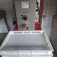 Macchina  per pasta 7 kg con trafile