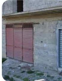 Garage a Paludi, Calabria
