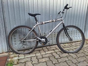 Mountain bike cromata