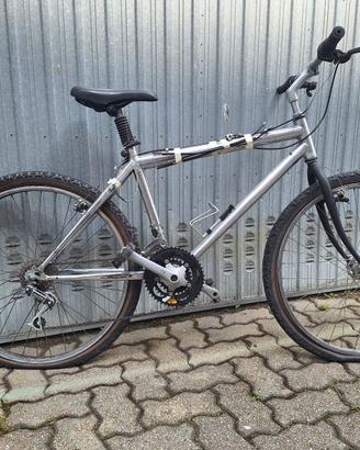 Mountain bike cromata