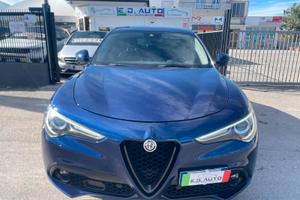 Alfa Romeo Stelvio 2.2 Turbodiesel 180 CV AT8 RWD 
