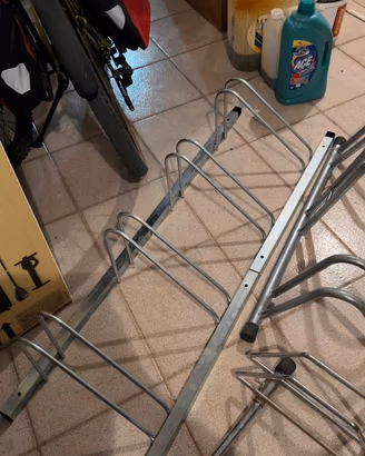 Portabici rastrelliera da terra 4 posti