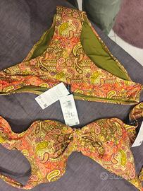 costume mai usato 