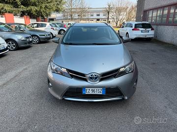 Toyota Aurys 1.8 Hybrid