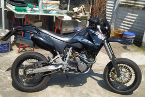 Moto ktm 640 prestige