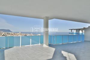 APPARTAMENTO PANORAMICO CON AMPIO TERRAZZO