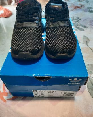 adidas 25,5
