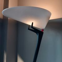artemide piantana Montjuic