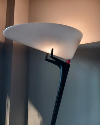 artemide piantana Montjuic