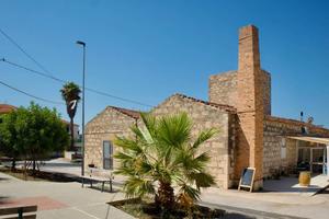 Immobile di 1740 m² con più di 5 locali a Santa Cr