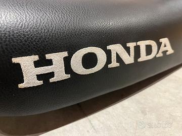 Stupenda sella Honda NX 650 Dominator