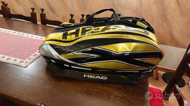 Racchette da tennis e borsone