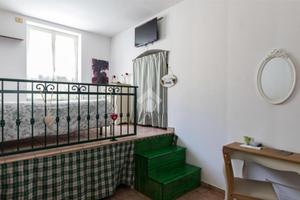 MONOLOCALE A ROMA