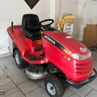 Trattorino taglia erba Honda HF 2315 V-Twin