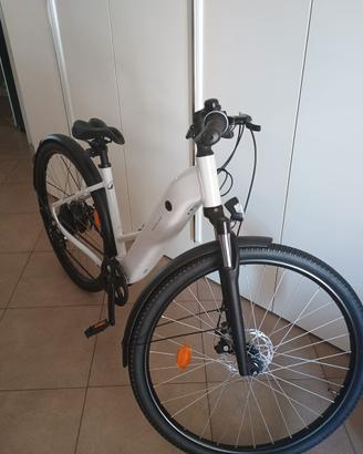 Bicicletta elettrica Rockrider