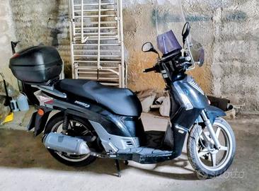 Kymco People scooter 125cc