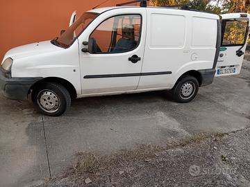 Doblo' 1900 jtd perfetto di motore e di meccanica