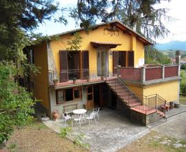 Casa indipendente + annessi e terreno agricolo