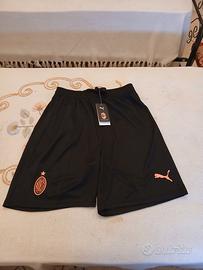 pantaloncini Milan nuovi  2026 27 taglia L 