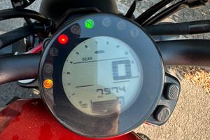 YAMAHA XSE 700