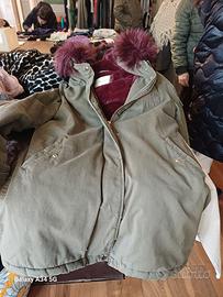 Parka verde militare con interno pelliccia