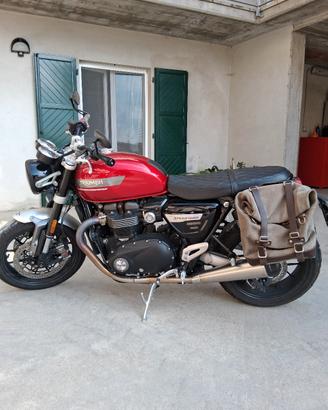 TRIUMPH SPEED TWIN  1200