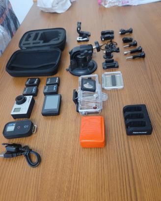 GoPro HERO 3+ BLACK/LCD/Smart Remote/4 Batterie