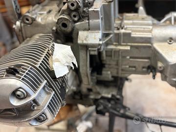 Motore e cambio bmw 1100 gs.