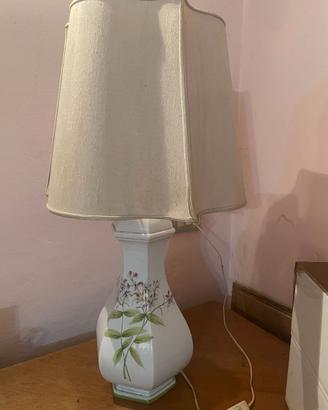 Lampada da tavolo dipinta a mano - motivi floreali