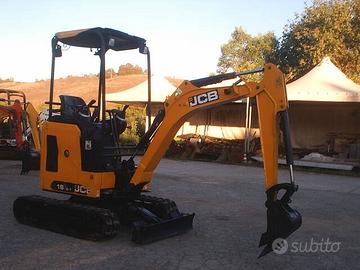 Miniescavatore usato JCB 18Z-1