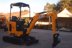 Miniescavatore usato JCB 18Z-1