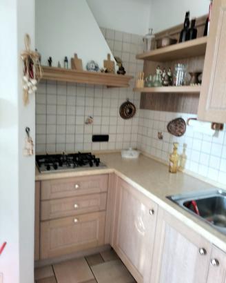 Arredamento cucina marca "Veneta Cucine"