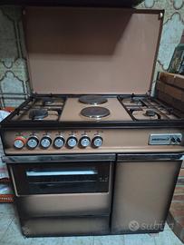 Cucina a gas ariston