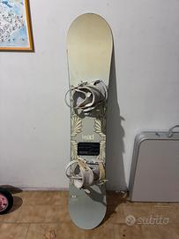 Snowboard + attacchi HEAD lunghezza 142