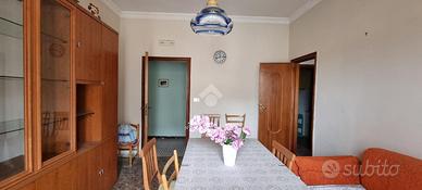 3 LOCALI A GRAVINA IN PUGLIA