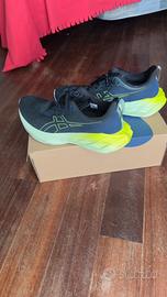 Asics novablast 4 tg.42,5