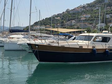 Di Donna Serapo 42 Cabin Ht (2006)