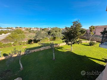 Villa su 1560 MQ di terreno | Siracusa