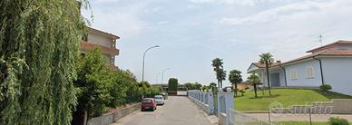 Ampio bilocale di 75 su due livelli