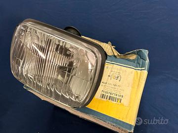 Fanale anteriore destro Fiat 126-128 cod7120767781