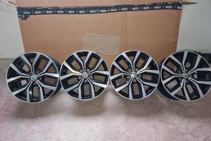 Set 4 Cerchi 17" Originali VW "Nivelles" NUOVI 