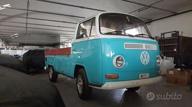 Volkswagen T2 ( 26B1 ) anno 1969 restaurato
