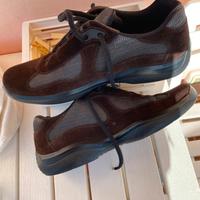 Prada scarpe .
