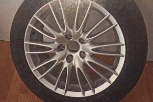 gomma con cerchione in lega Alfa Romeo 159