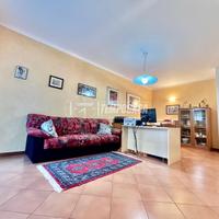 TRILOCALE CON GIARDINO PRIVATO