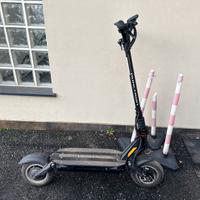 Monopattino elettrico Dualtron Victor