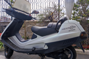 Piaggio Hexagon