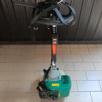 Decespugliatore a motore 